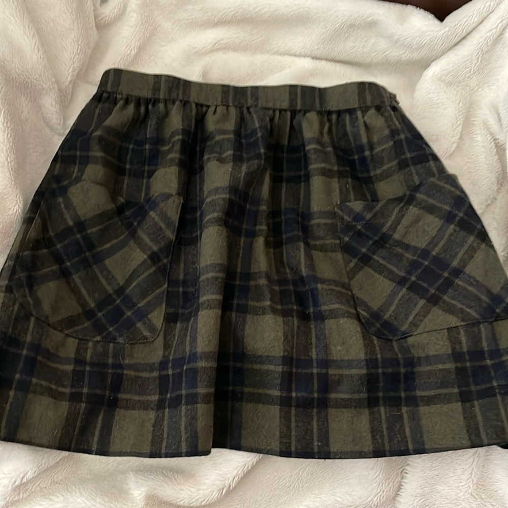 Forever 21 Women’s medium wool green plaid skirt